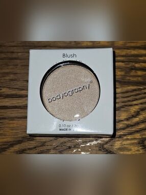 Bodyography Pressed Highlighter In Sunrise BNIB